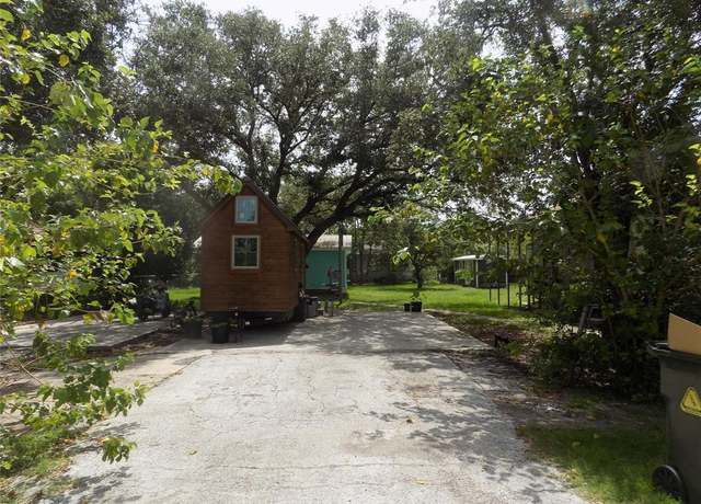 Property at 415 5th St, San Leon, TX 77539, 2 beds, 1 bath