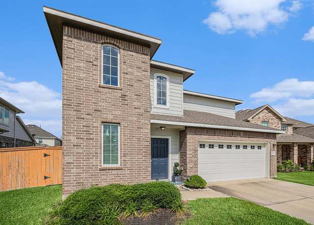 Property at 10906 Granite Chief Dr, Rosharon, TX 77583, 3 beds, 2.5 baths