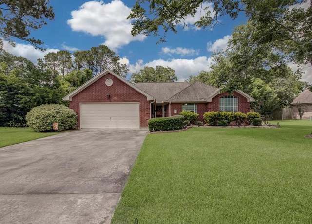 Property at 226 Sleepy Hollow Dr, Lake Jackson, TX 77566, 3 beds, 2 baths