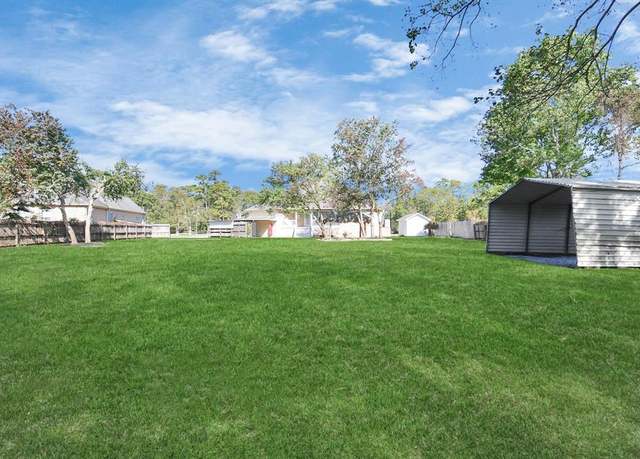 Property at 1019 N Country Club Dr, La Porte, TX 77571, 3 beds, 2.5 baths