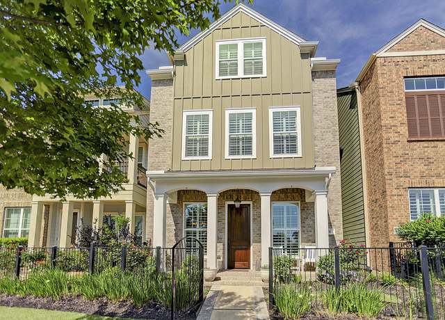 Property at 31 E Breezy Way, The Woodlands, TX 77380, 4 beds, 3.5 baths