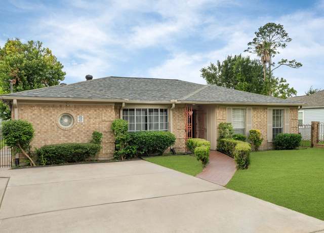 Property at 740 Post St, Houston, TX 77022, 3 beds, 2 baths