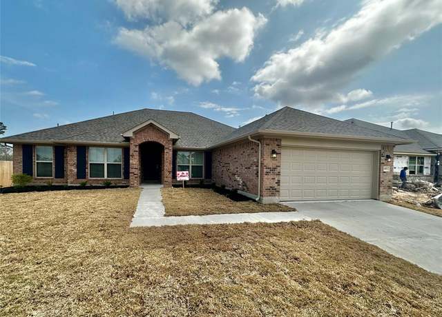 Property at 4423 Leslies Way, Dickinson, TX 77539, 4 beds, 2 baths