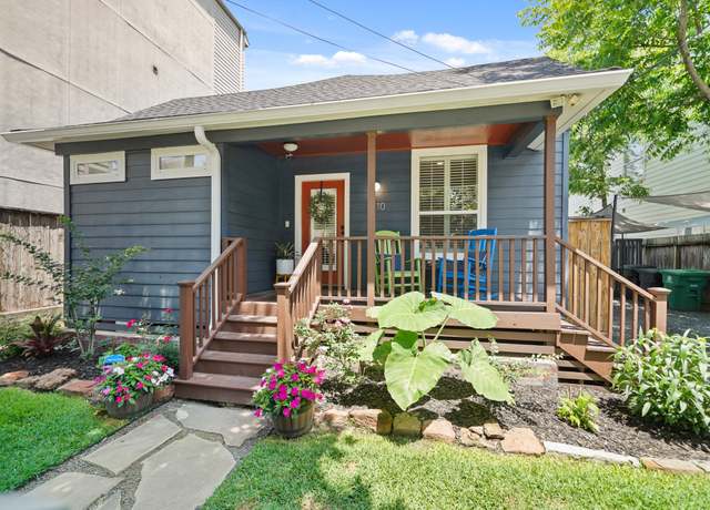 Property at 1710 Spring St, Houston, TX 77007, 3 beds, 2 baths