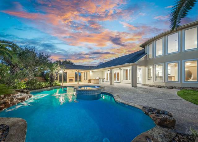 Property at 27642 Maverick Run Ln, Fulshear, TX 77441, 5 beds, 5.5 baths