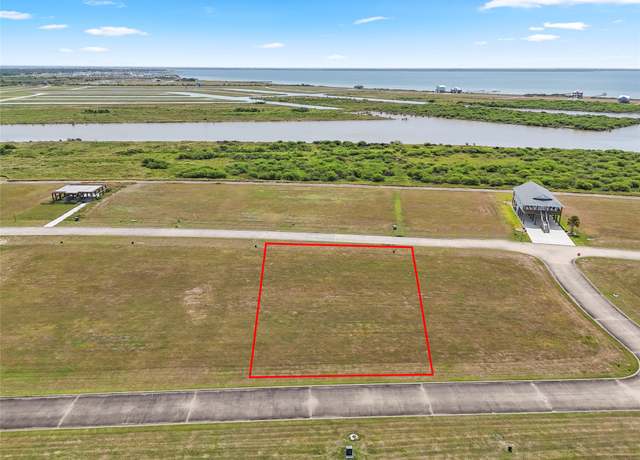 Property at 3041 Sandy Ln, Palacios, TX 77465