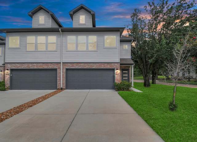 Property at 3802 Lakewood Dr, Montgomery, TX 77356, 3 beds, 2.5 baths
