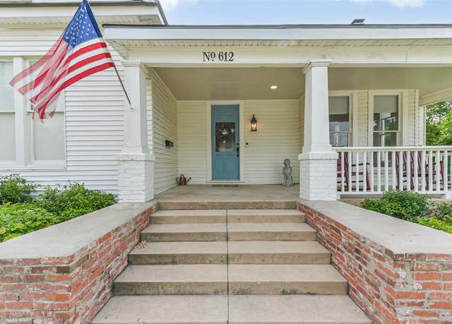 Property at 612 S Day St, Brenham, TX 77833, 4 beds, 3 baths