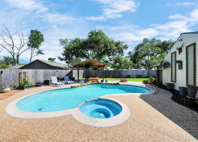 Property at 2519 Country Place Dr, Richmond, TX 77406, 3 beds, 2.5 baths