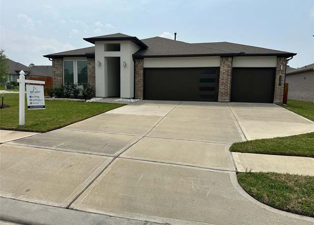Property at 14007 Valley Creek Ct, Conroe, TX 77384, 4 beds, 3 baths
