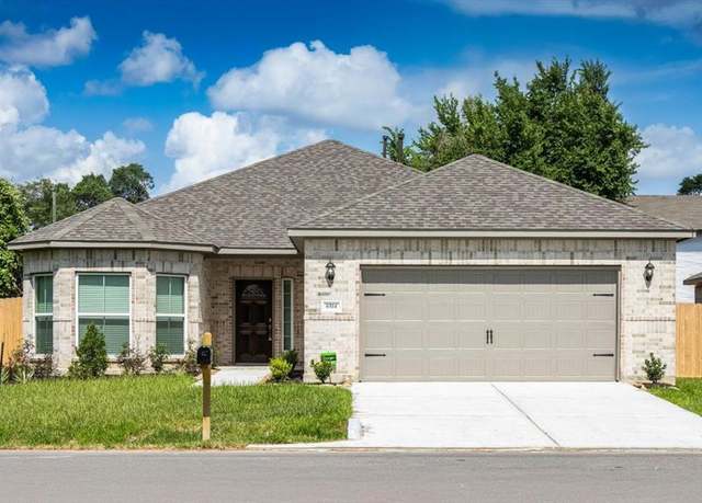 Property at 6514 Arabella, Houston, TX 77091, 4 beds, 2.5 baths