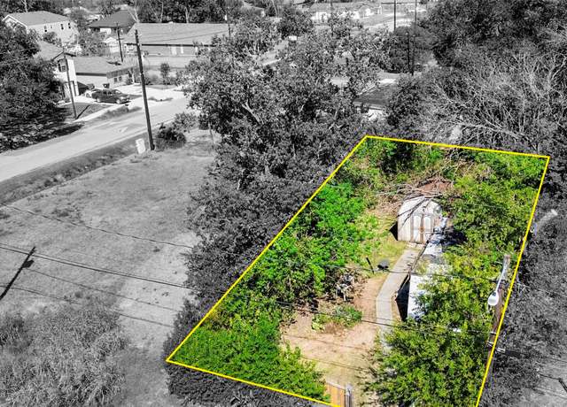 Property at 8005 Saint Louis St, Houston, TX 77028