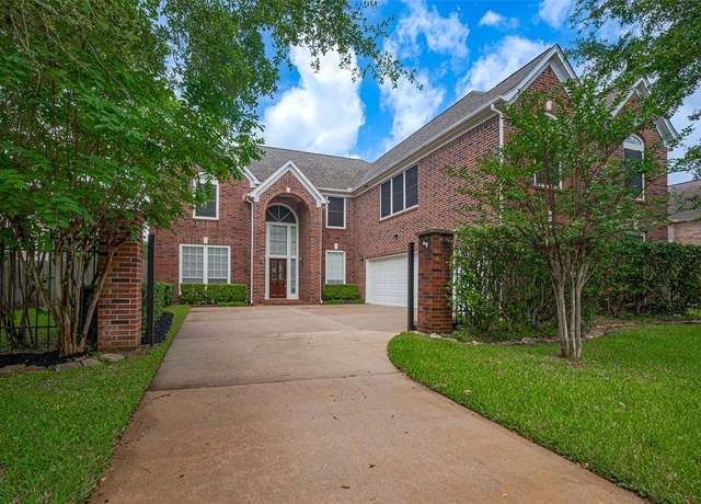 Property at 3914 Waterview Ct, Missouri City, TX 77459-2315, 4 beds, 3.5 baths