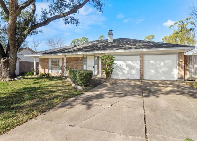 Property at 7110 Woodfern Dr, Houston, TX 77040, 3 beds, 2 baths