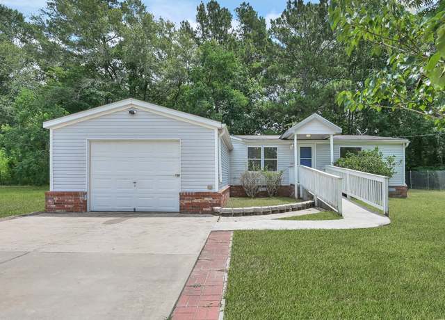Property at 16337 Lone Corral Ct, Conroe, TX 77302, 3 beds, 1.5 baths
