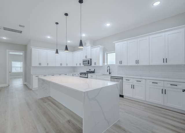 Property at 2618 Piemonte Avenue Cir, Spring, TX 77388, 3 beds, 2.5 baths