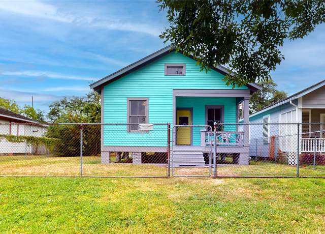 Property at 4807 Avenue P 1/2, Galveston, TX 77551, 2 beds, 1 bath
