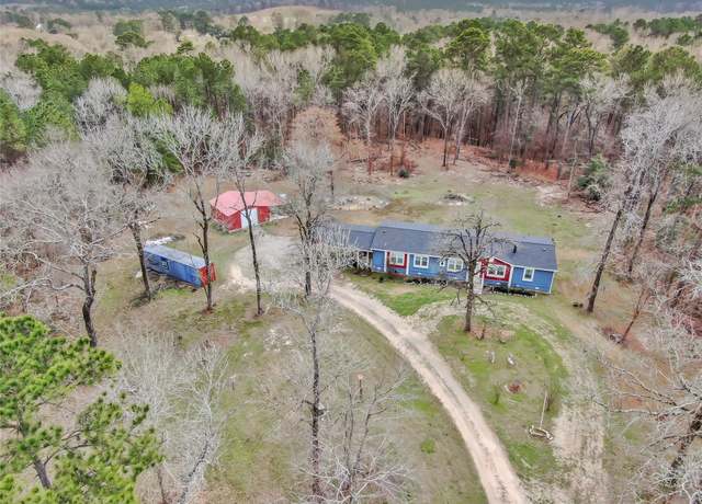 Property at 300 Bowling Rd, Oakhurst, TX 77364, 4 beds, 3 baths