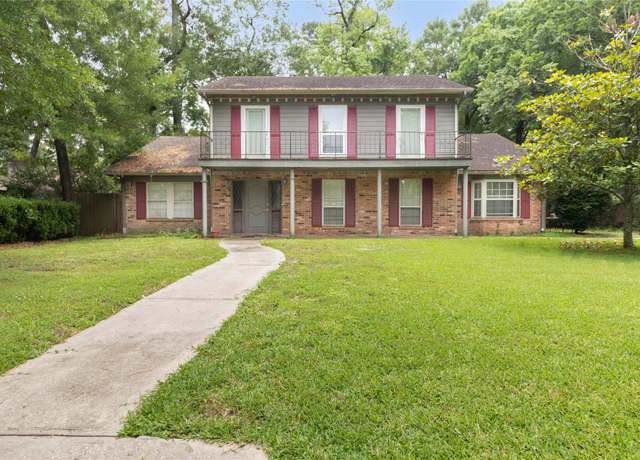 Property at 1918 Thousand Pines Dr, Houston, TX 77339, 4 beds, 3 baths