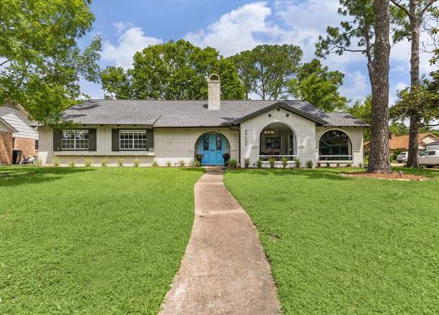 Property at 9702 Moorberry Ln, Houston, TX 77080, 3 beds, 2 baths