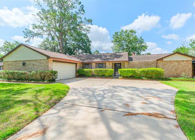 Property at 12415 Pantano Dr, Houston, TX 77065, 3 beds, 2 baths