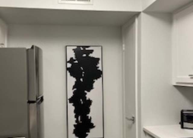 Property at 2800 Jeanetta St #2104, Houston, TX 77063, 1 bed, 1.5 baths