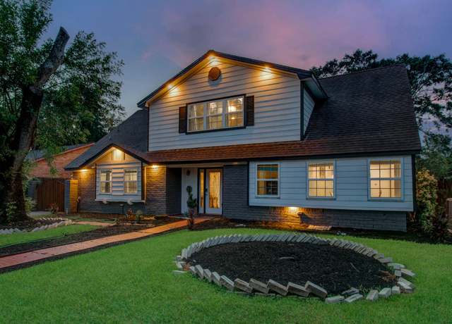 Property at 4310 Black Locust Dr, Houston, TX 77088, 4 beds, 3.5 baths