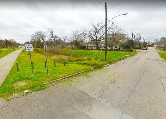 Property at 3114 Rosalie St, Houston, TX 77004