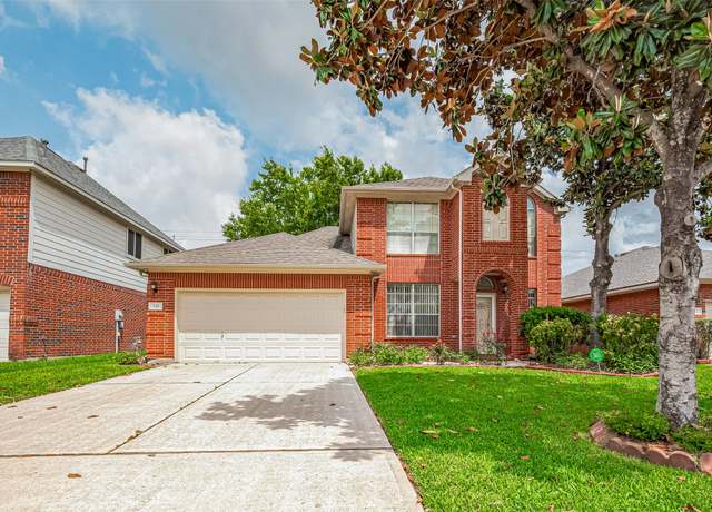 Property at 526 Majestic Ridge Dr, Houston, TX 77049, 4 beds, 2.5 baths