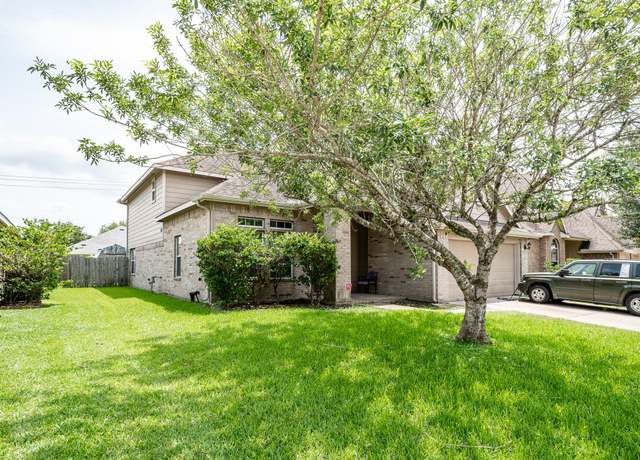 Property at 934 Sage St, Baytown, TX 77521, 4 beds, 3.5 baths