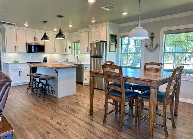 Property at 5216 County Road 469, Brazoria, TX 77422, 3 beds, 2 baths