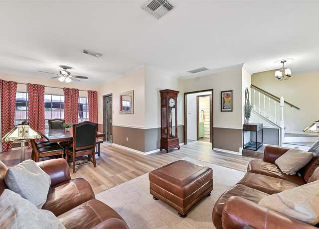 Property at 14219 Oak Chase Dr, Houston, TX 77062, 3 beds, 2.5 baths