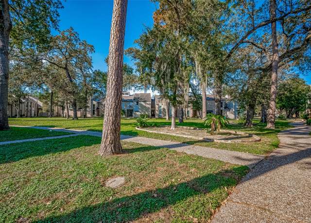 Property at 642 N Eldridge Pkwy, Houston, TX 77079, 2 beds, 2.5 baths