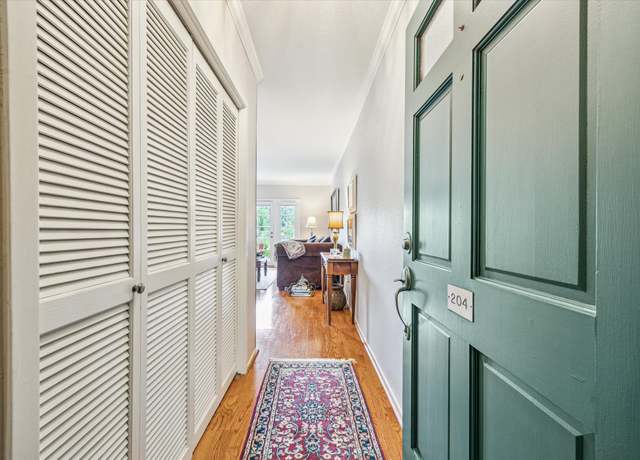 Property at 2238 S Piney Point Rd #204, Houston, TX 77063, 1 bed, 1 bath