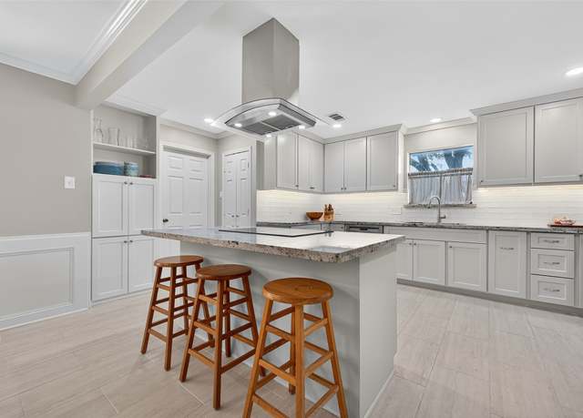 Property at 16529 De Lozier St, Jersey Village, TX 77040, 5 beds, 4.5 baths