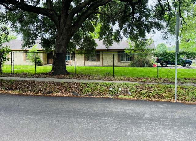 Property at 9411 Lomax St, Houston, TX 77093, 3 beds, 1.5 baths