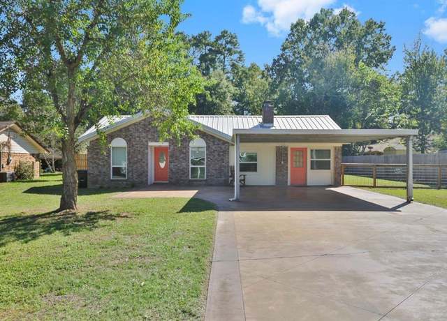 Property at 110 Woods Ln, Coldspring, TX 77331, 3 beds, 2 baths