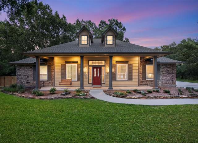 Property at 11710 Creek View Ln, Conroe, TX 77385, 3 beds, 2.5 baths