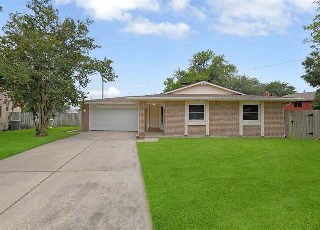 Property at 11947 Paramount Ln, Houston, TX 77067, 3 beds, 2 baths