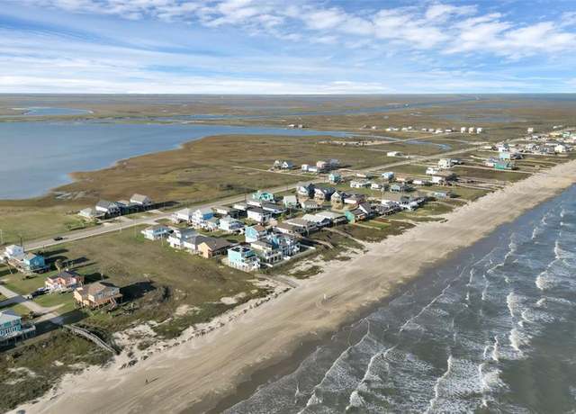 Property at 1741 Bluewater Hwy, Surfside Beach, TX 77541, 2 beds, 2 baths