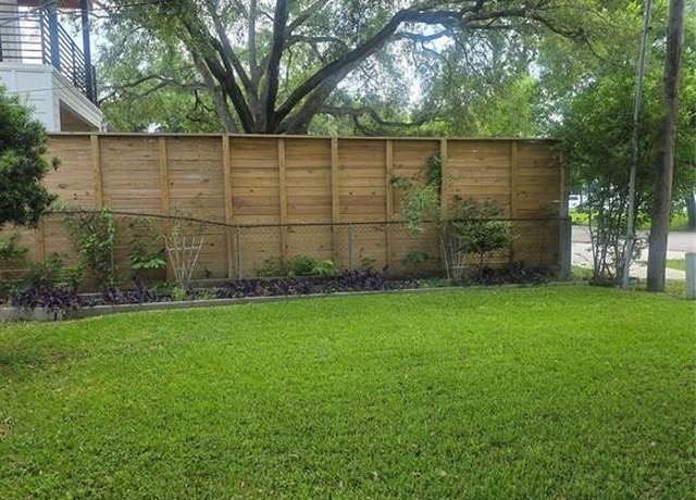 Property at 5206 Robertson St, Houston, TX 77009, 2 beds, 1 bath