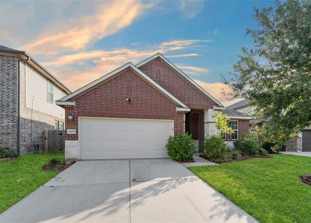 Property at 22619 Kenswick Bluff Ln, Tomball, TX 77375, 3 beds, 2 baths