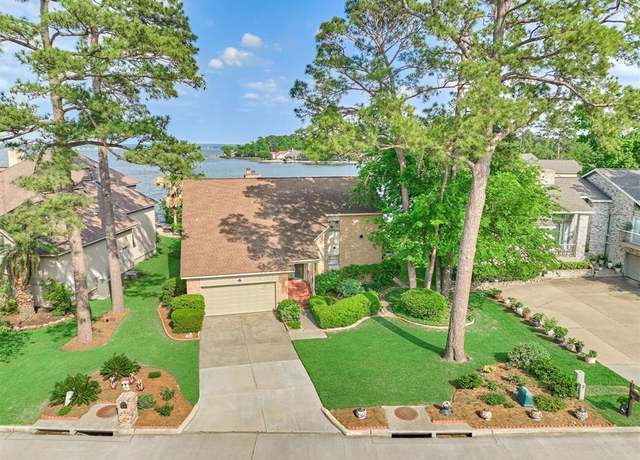 Property at 11831 Thoreau Dr, Montgomery, TX 77356, 3 beds, 2.5 baths
