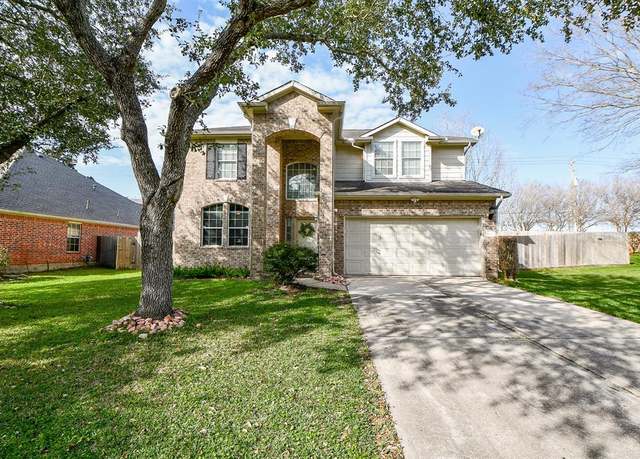 Property at 6401 Acorn Ct, Pearland, TX 77584, 4 beds, 2.5 baths