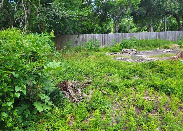 Property at 9316 Neville Ave, Hitchcock, TX 77563