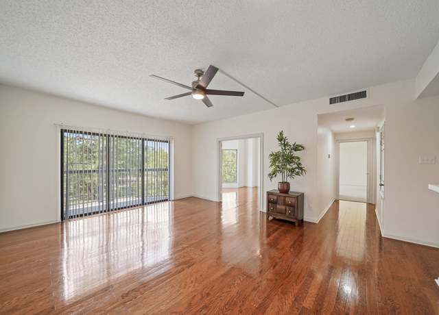 Property at 661 Bering Dr #301, Houston, TX 77057, 2 beds, 2 baths