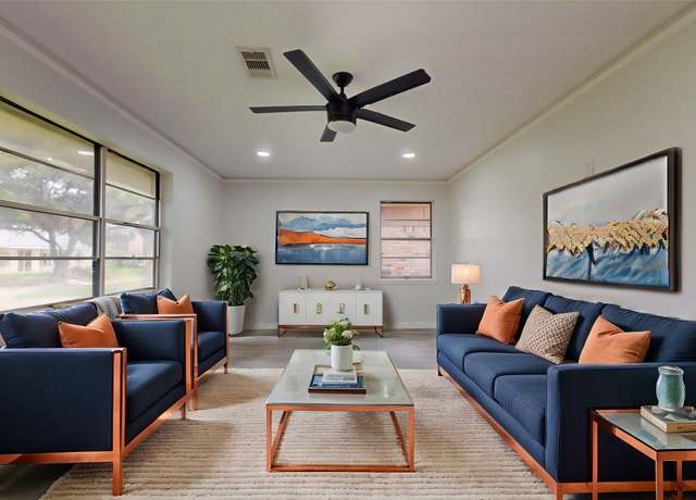 Property at 210 Outlook Dr, Houston, TX 77034, 4 beds, 3 baths