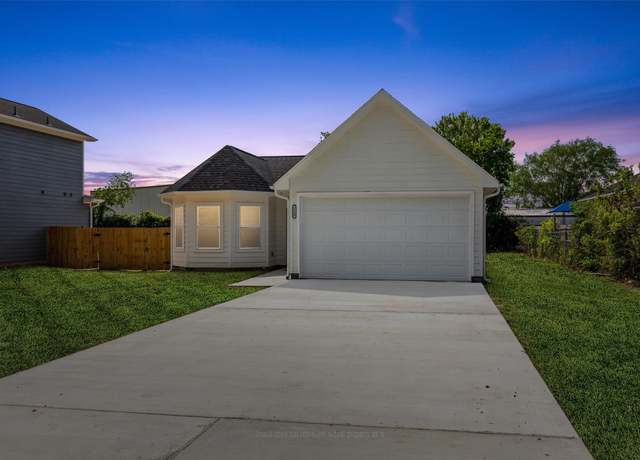 Property at 3700 Avenue S, Santa Fe, TX 77510, 3 beds, 2 baths