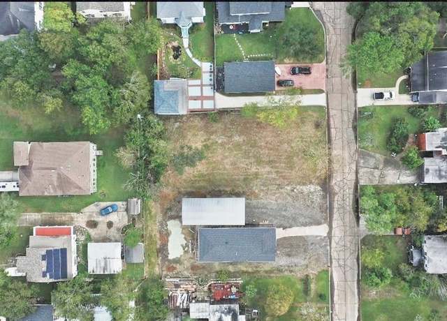 Property at 211 N Forrest Ave, Houston, TX 77571