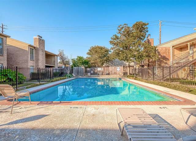 Property at 700 Thicket Ln #306, Houston, TX 77079, 2 beds, 2 baths